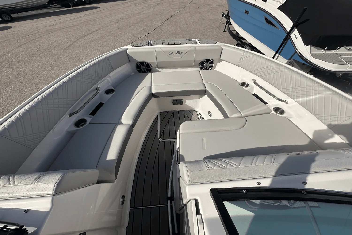 2025 Sea Ray 250 SDX Image Thumbnail #25