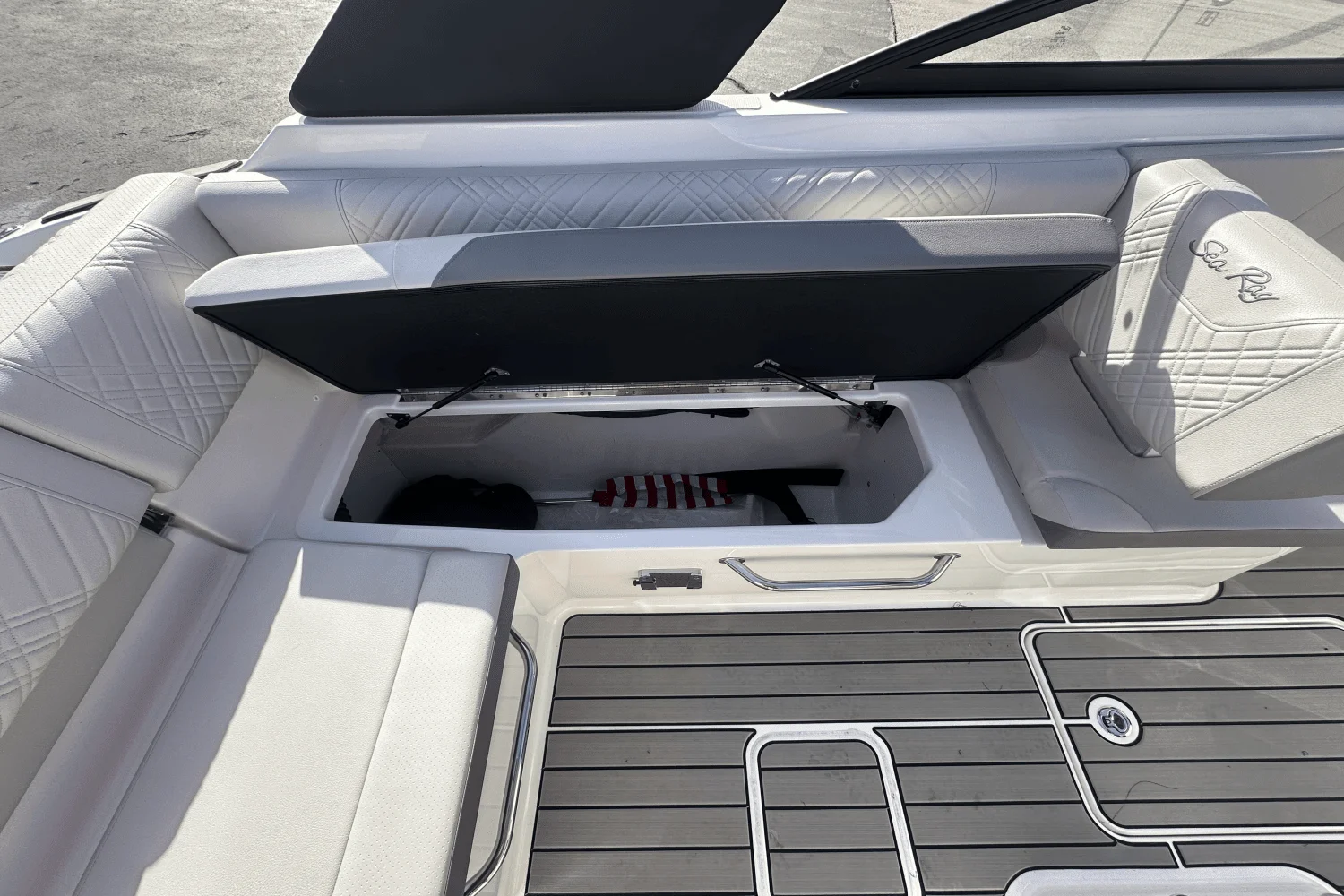 2025 Sea Ray 250 SDX Image Thumbnail #7