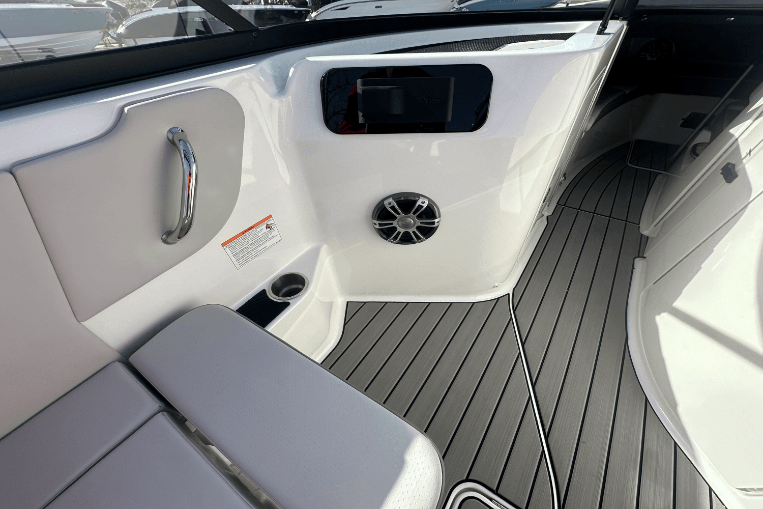 2025 Sea Ray 250 SDX Image Thumbnail #12