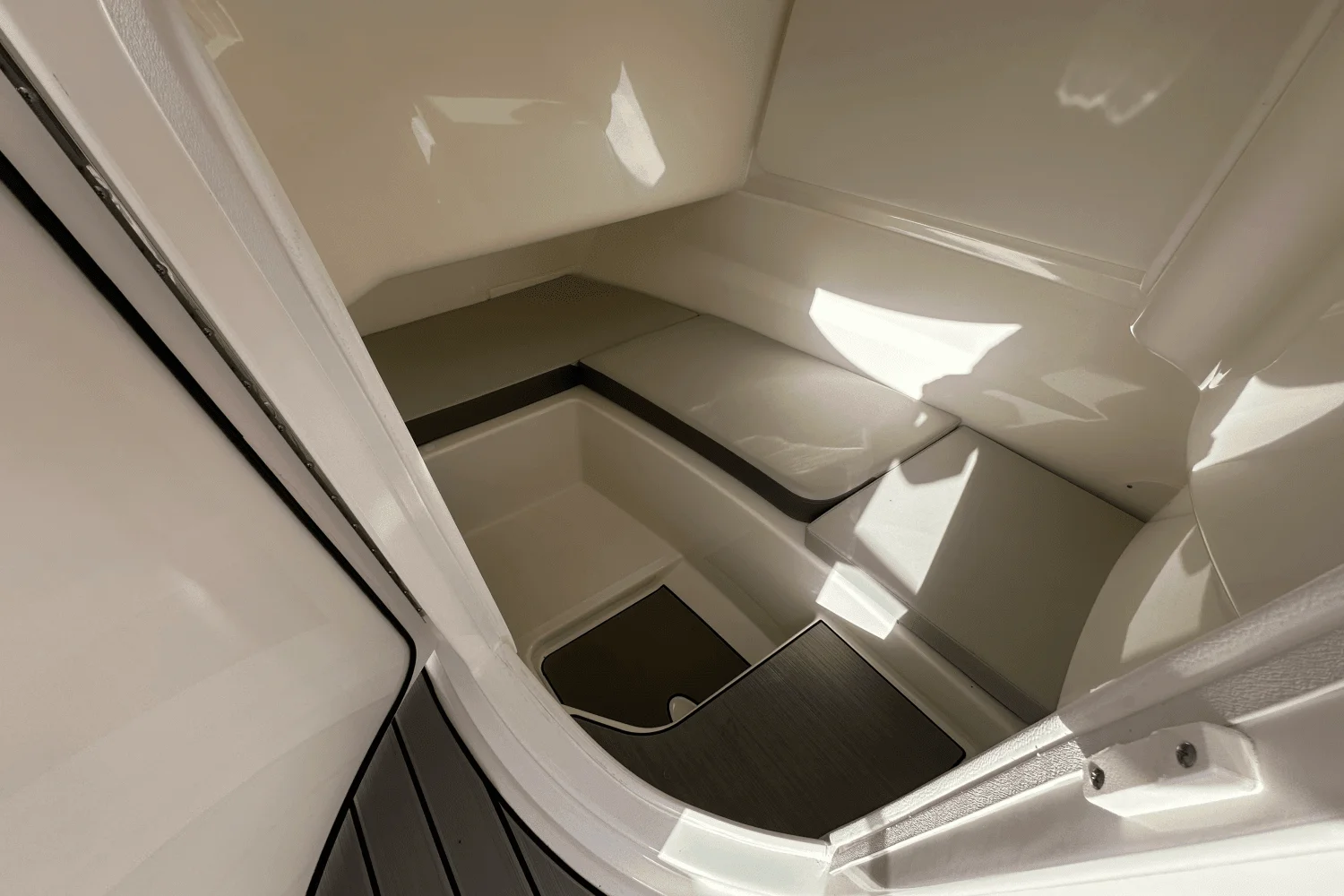 2025 Sea Ray 250 SDX Image Thumbnail #19