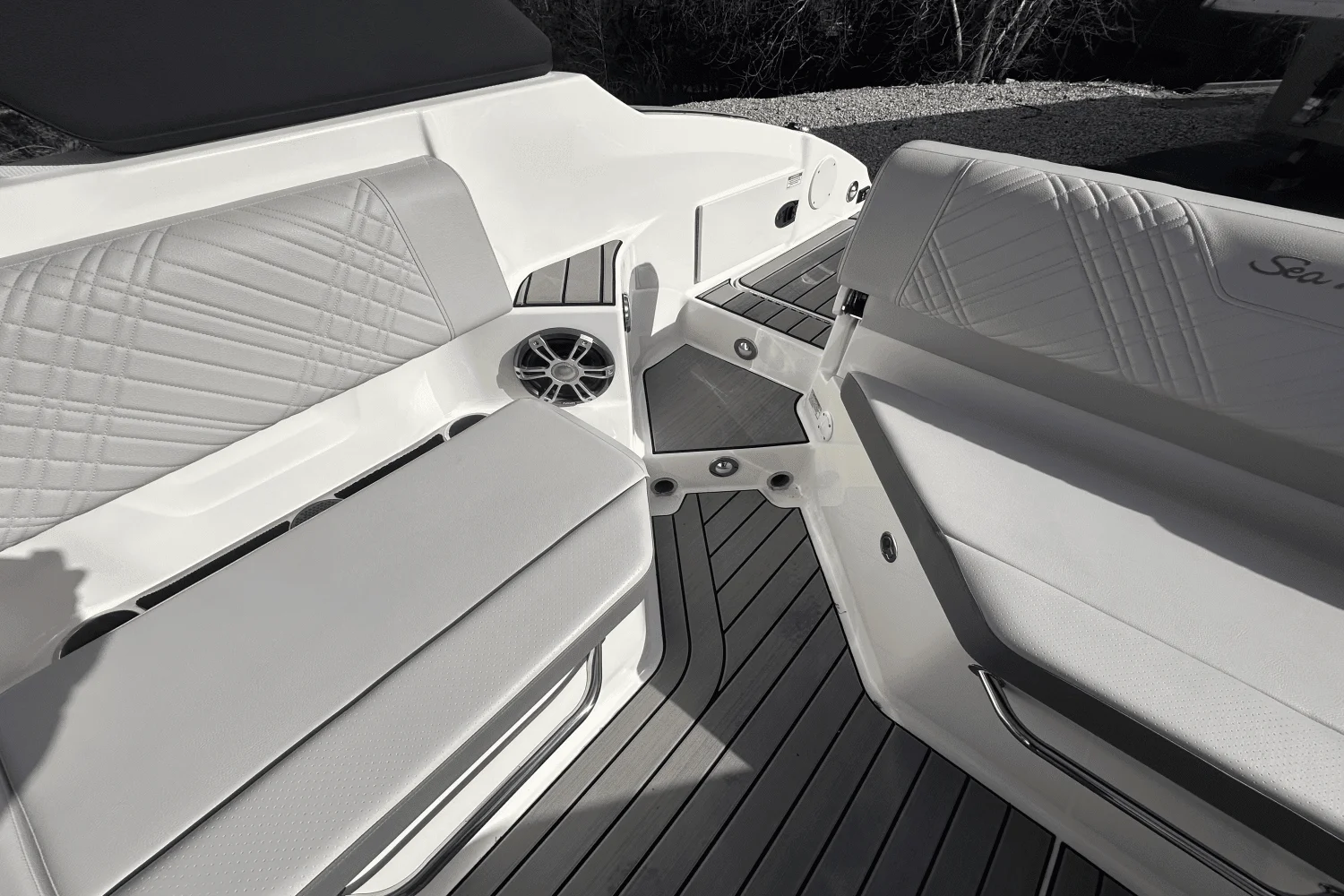 2025 Sea Ray 250 SDX Image Thumbnail #10