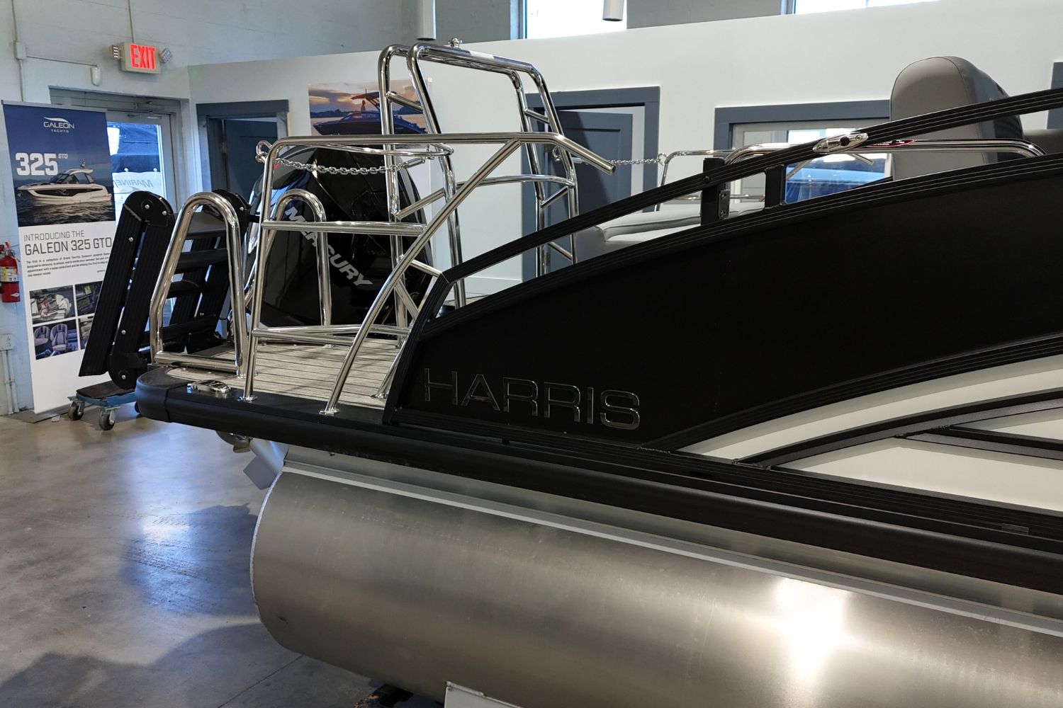 2025 Harris 230 Solstice Image Thumbnail #4