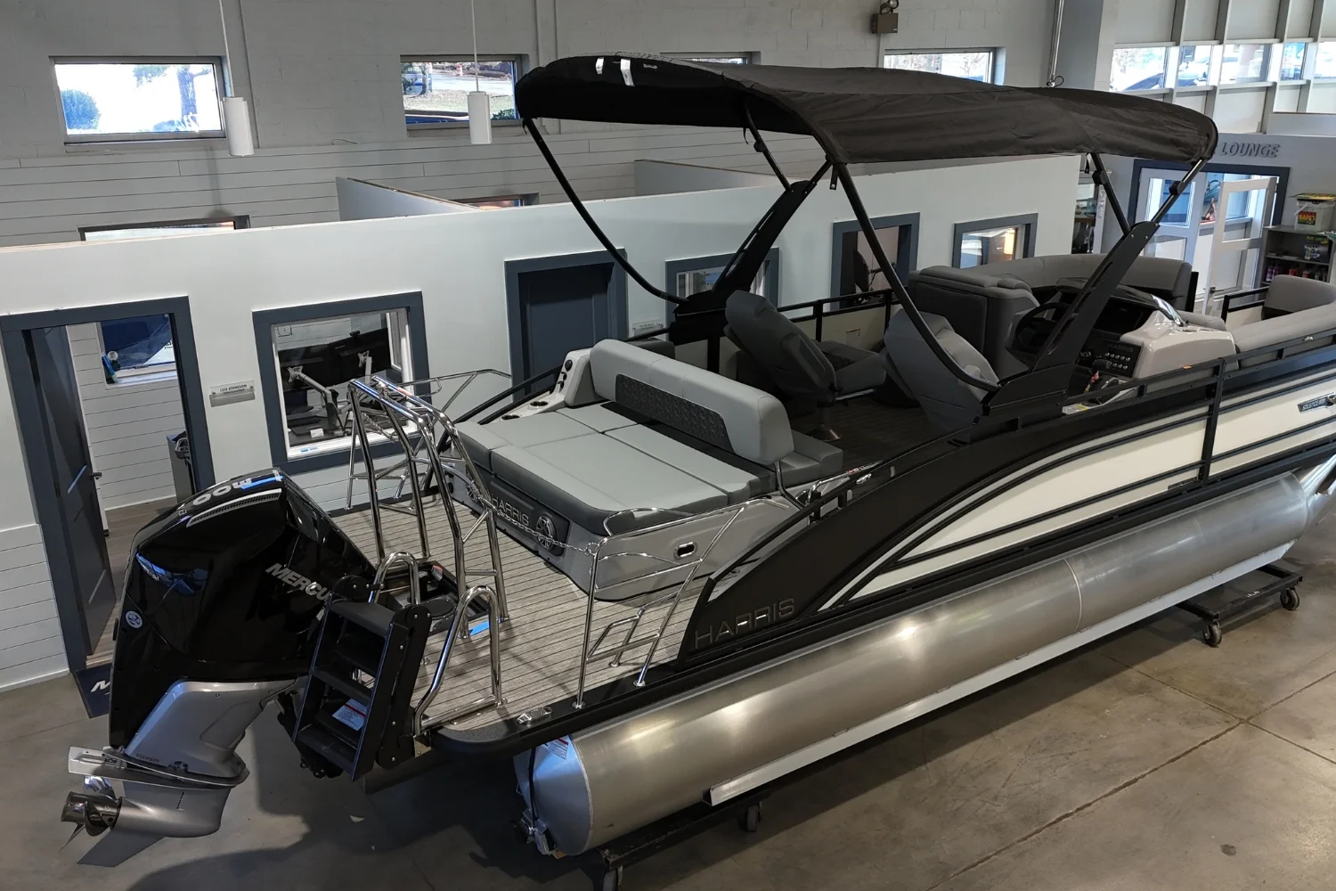 2025 Harris 230 Solstice Image Thumbnail #3