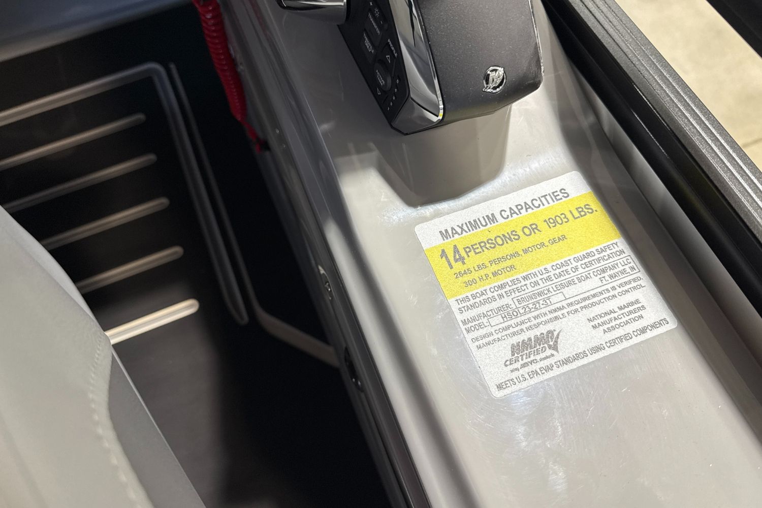 2025 Harris 230 Solstice Image Thumbnail #14