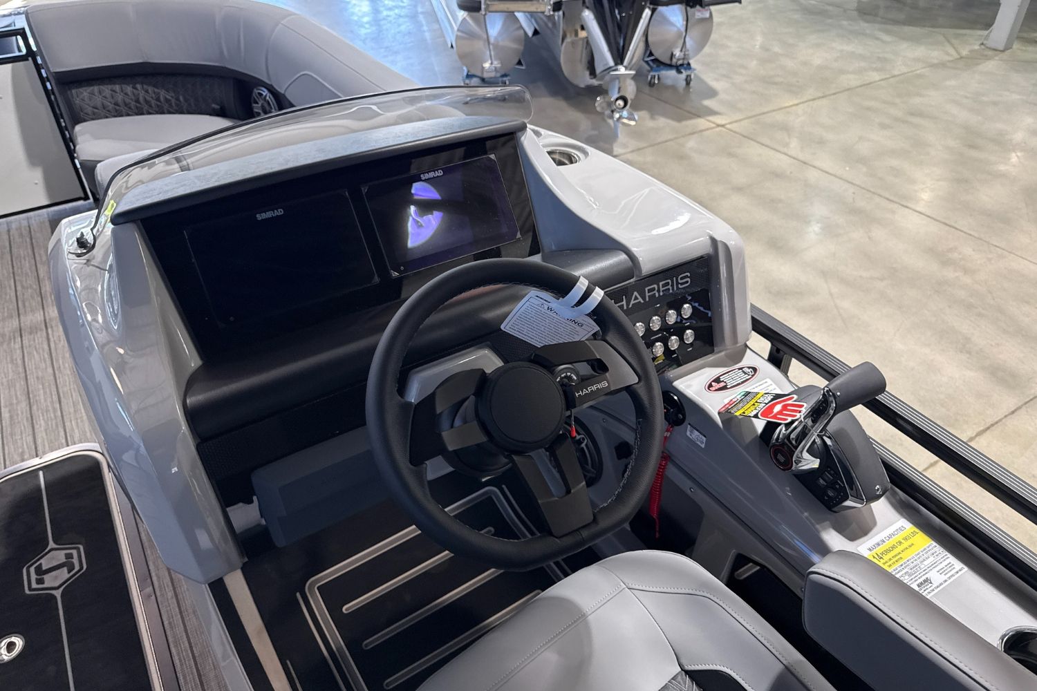 2025 Harris 230 Solstice Image Thumbnail #12