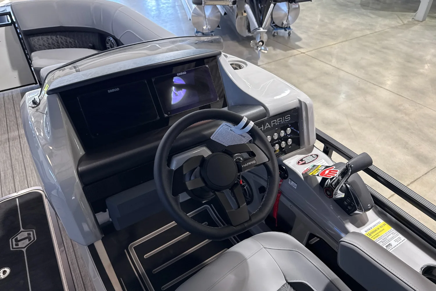 2025 Harris 230 Solstice Image Thumbnail #12