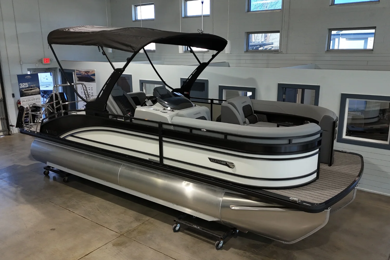 2025 Harris 230 Solstice Image Thumbnail #2