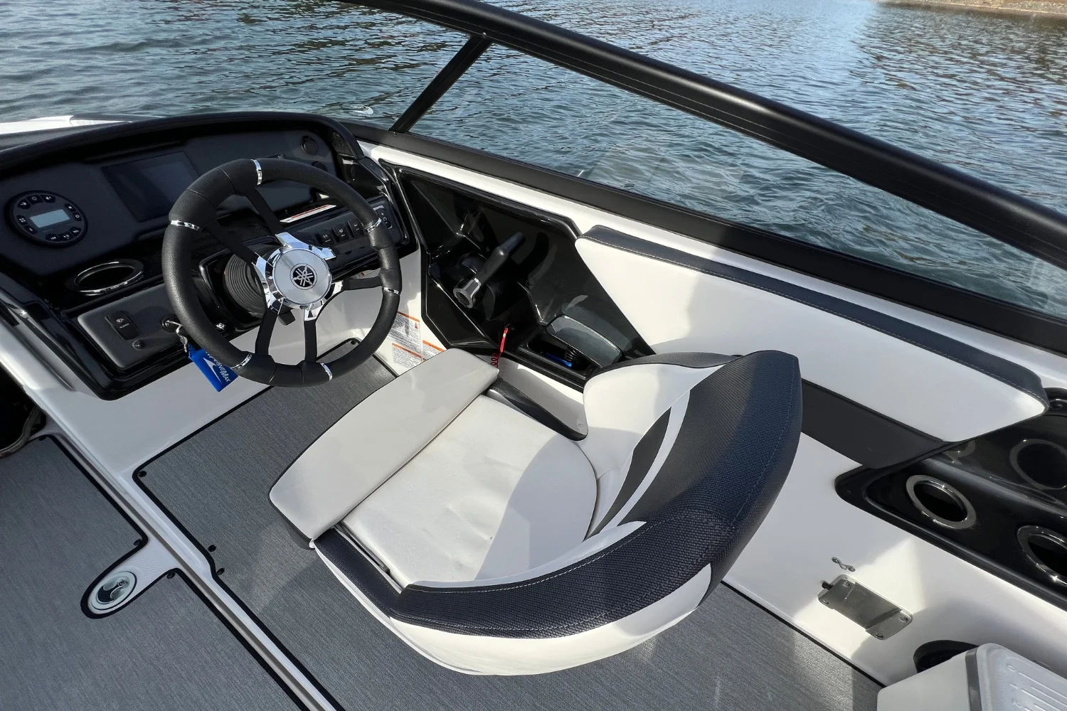 2025 Yamaha AR195 Image Thumbnail #13