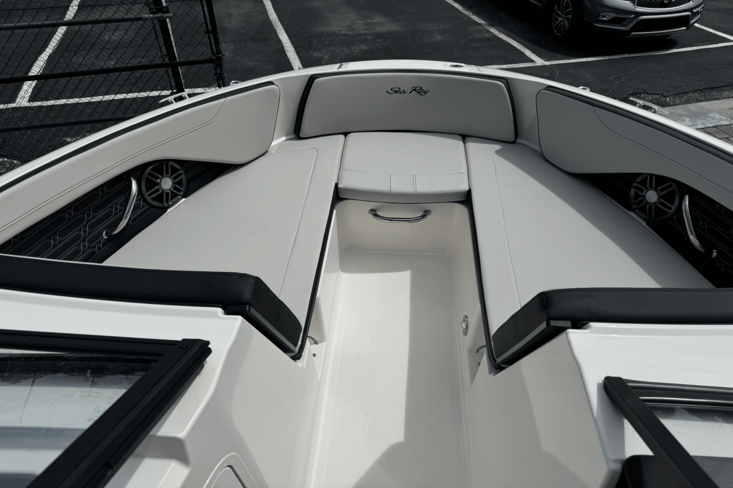2025 Sea Ray SPX 210 Outboard Image Thumbnail #12