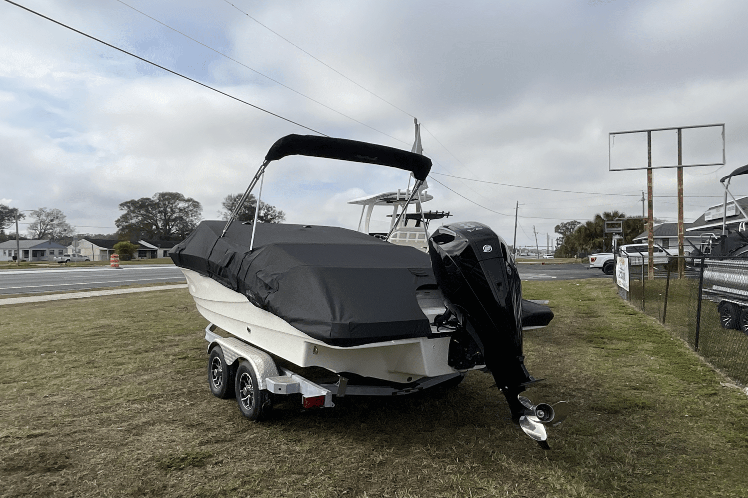 2025 Sea Ray SPX 210 Outboard Image Thumbnail #1