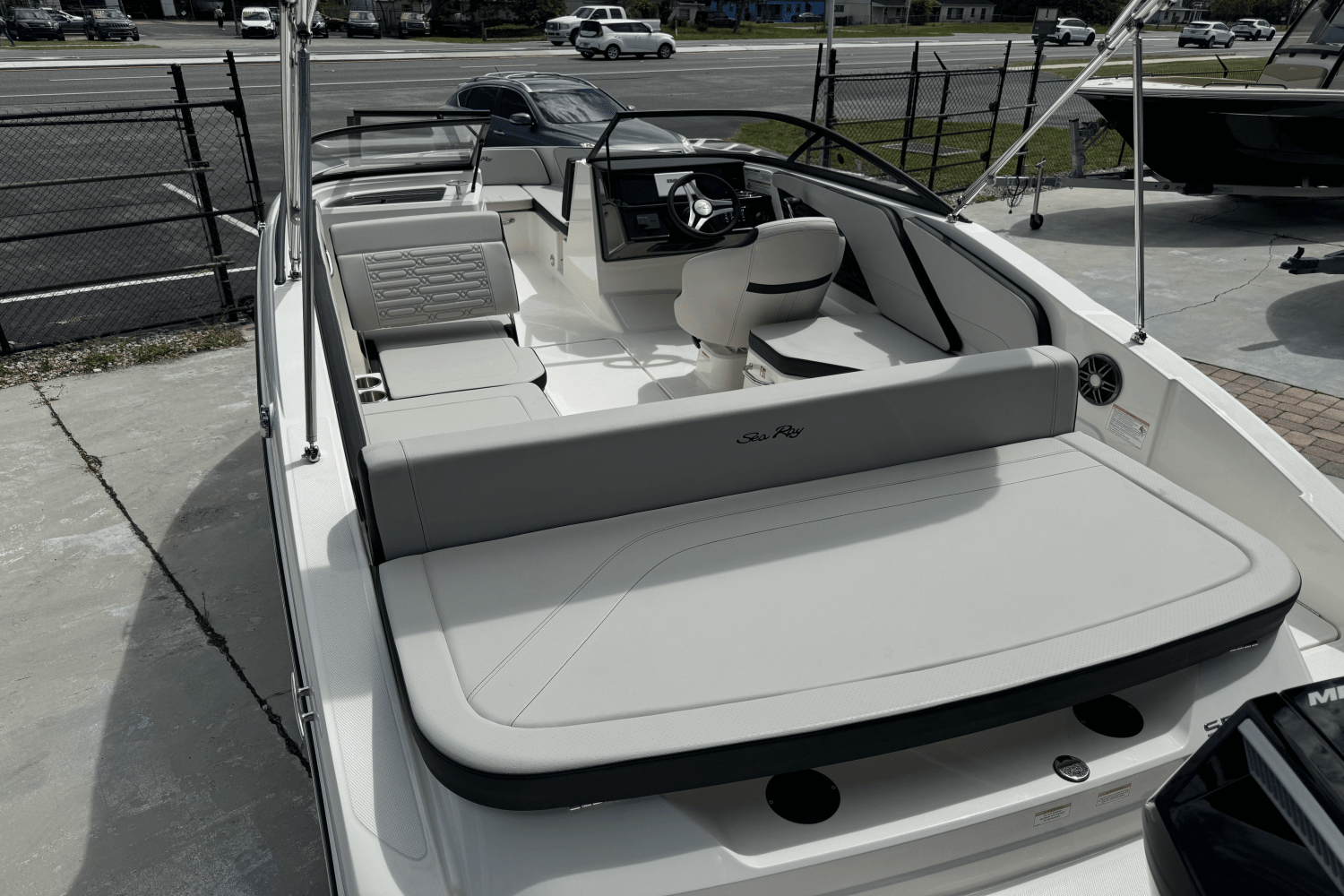 2025 Sea Ray SPX 210 Outboard Image Thumbnail #5