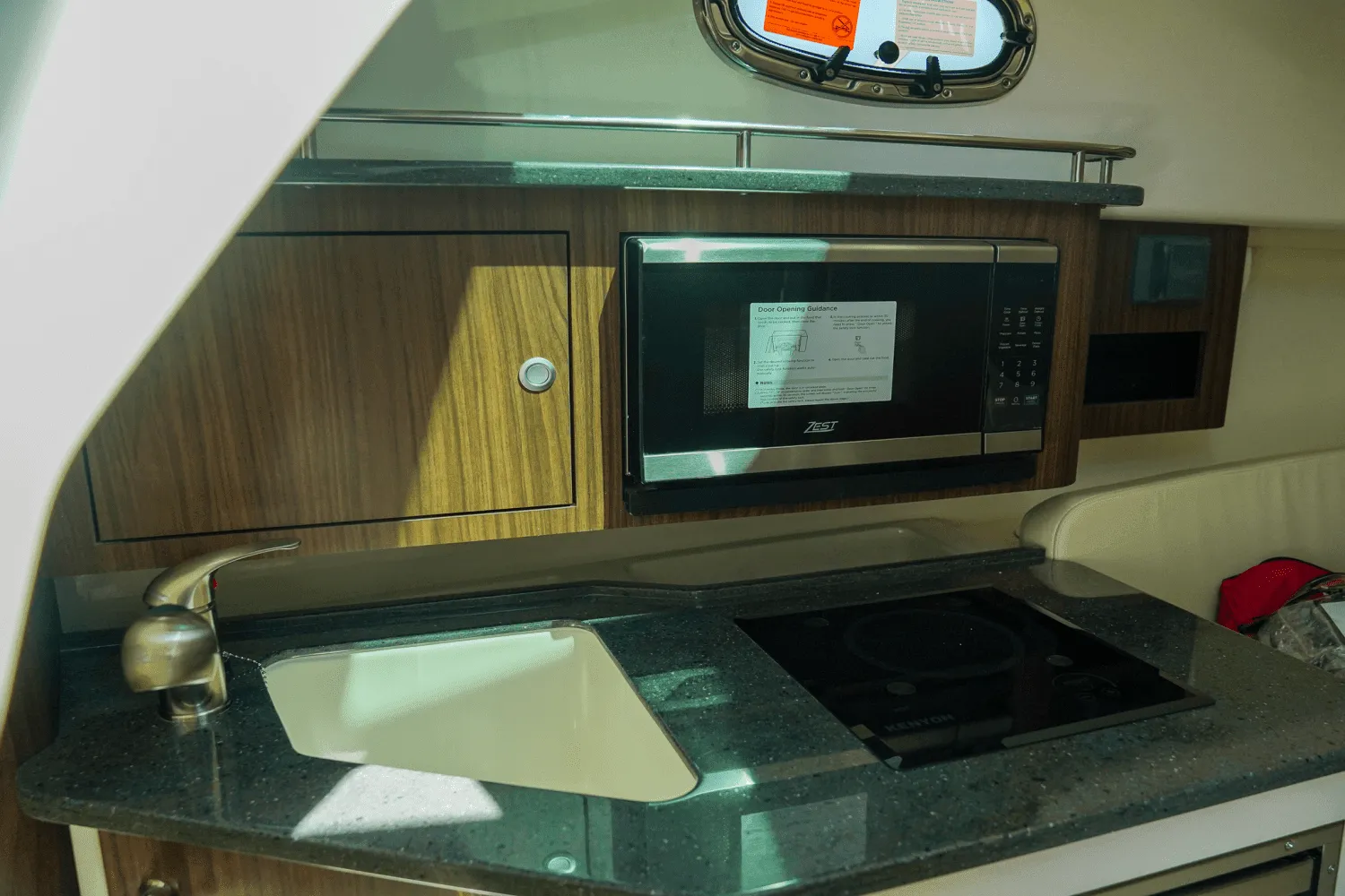 2025 Boston Whaler 285 Conquest Image Thumbnail #27
