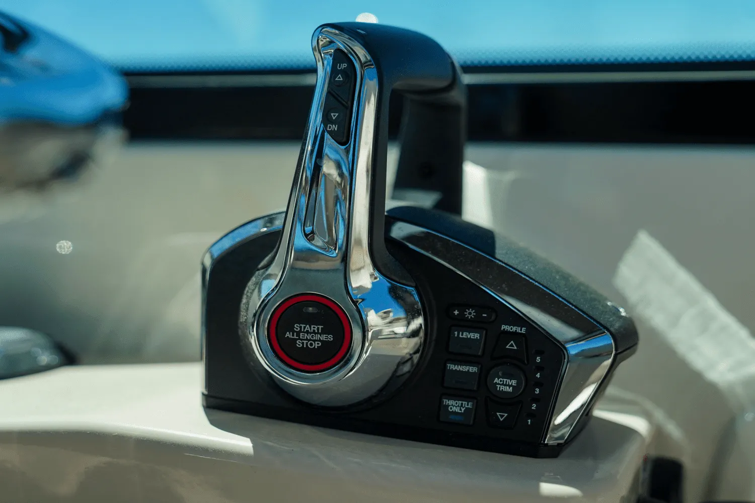 2025 Boston Whaler 285 Conquest Image Thumbnail #24