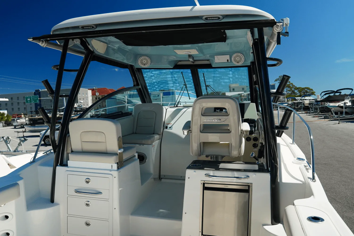 2025 Boston Whaler 285 Conquest Image Thumbnail #10