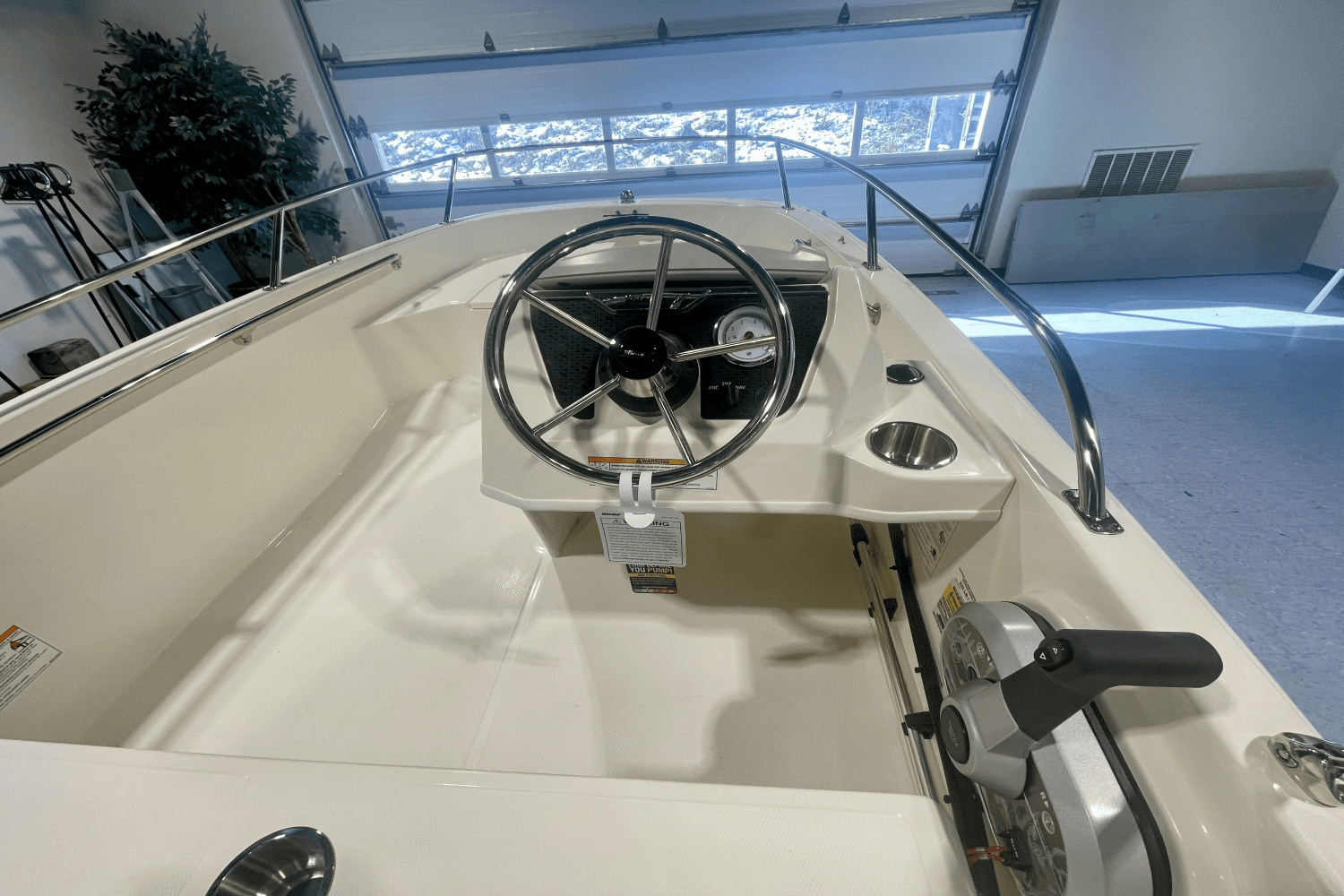 2025 Boston Whaler 130 Super Sport Image Thumbnail #4