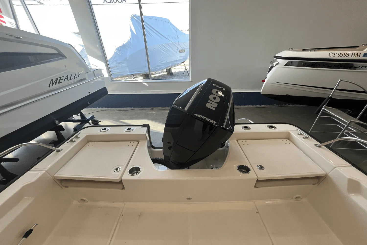 2025 Boston Whaler 210 Montauk Image Thumbnail #2