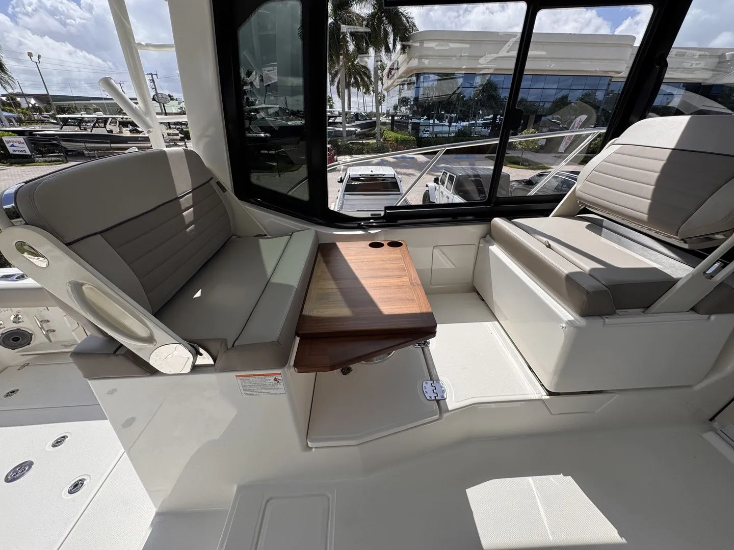 2025 Boston Whaler 365 Conquest Image Thumbnail #10