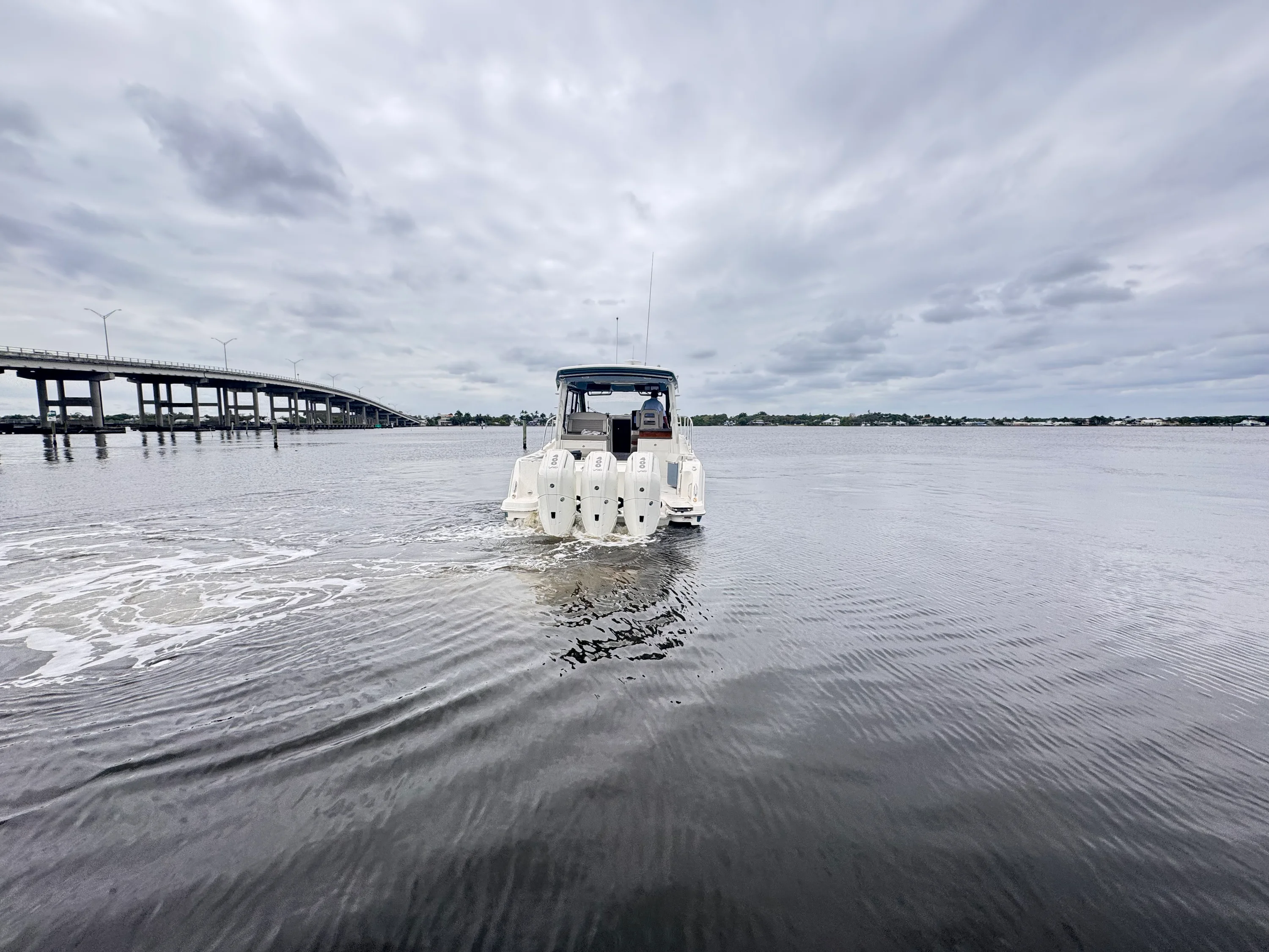 2025 Boston Whaler 365 Conquest Image Thumbnail #2