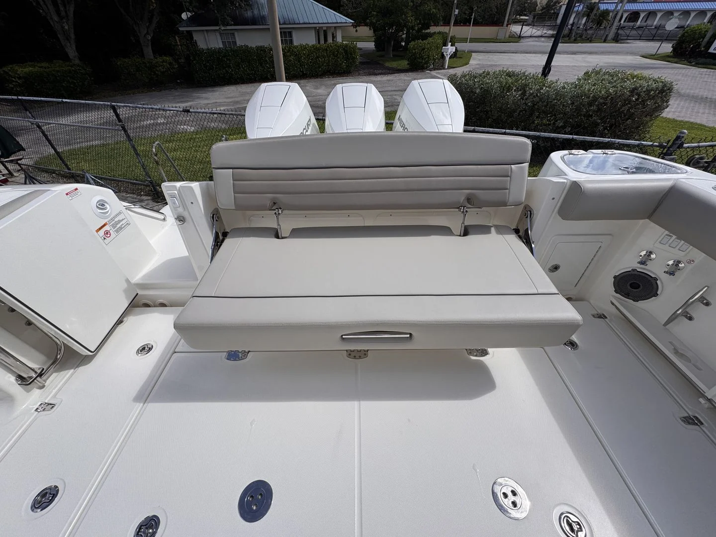 2025 Boston Whaler 365 Conquest Image Thumbnail #7