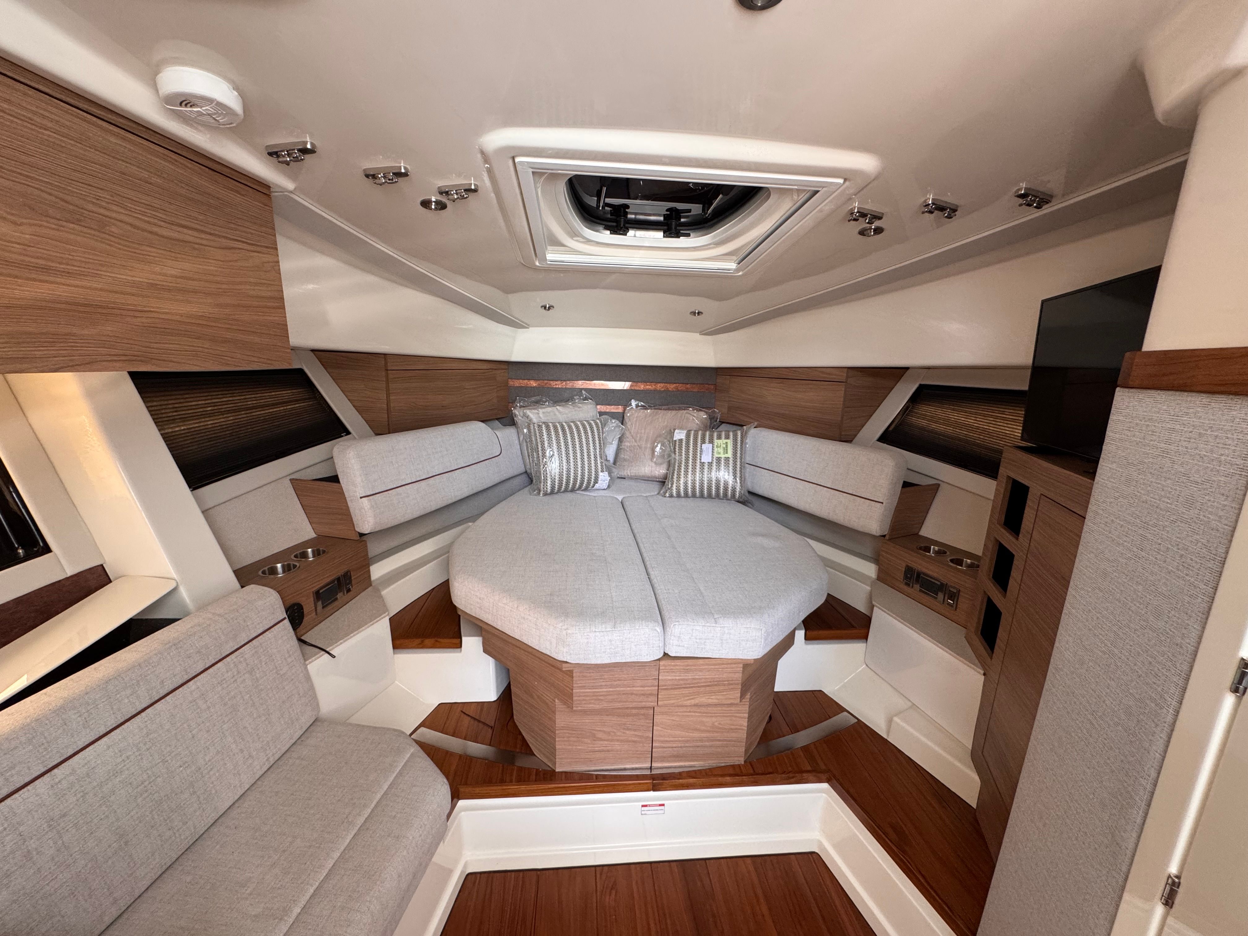 2025 Boston Whaler 365 Conquest Image Thumbnail #21