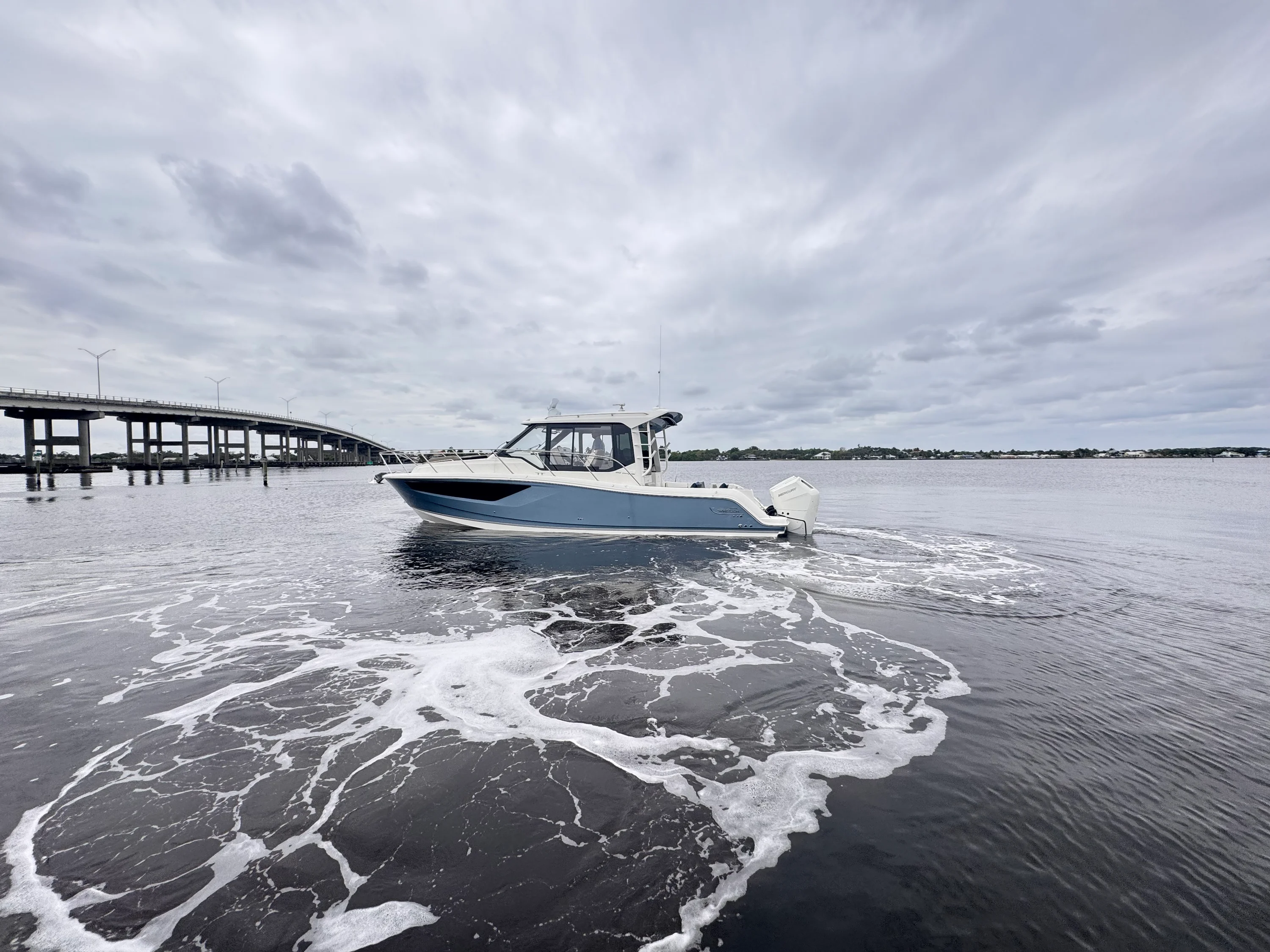 2025 Boston Whaler 365 Conquest Image Thumbnail #1