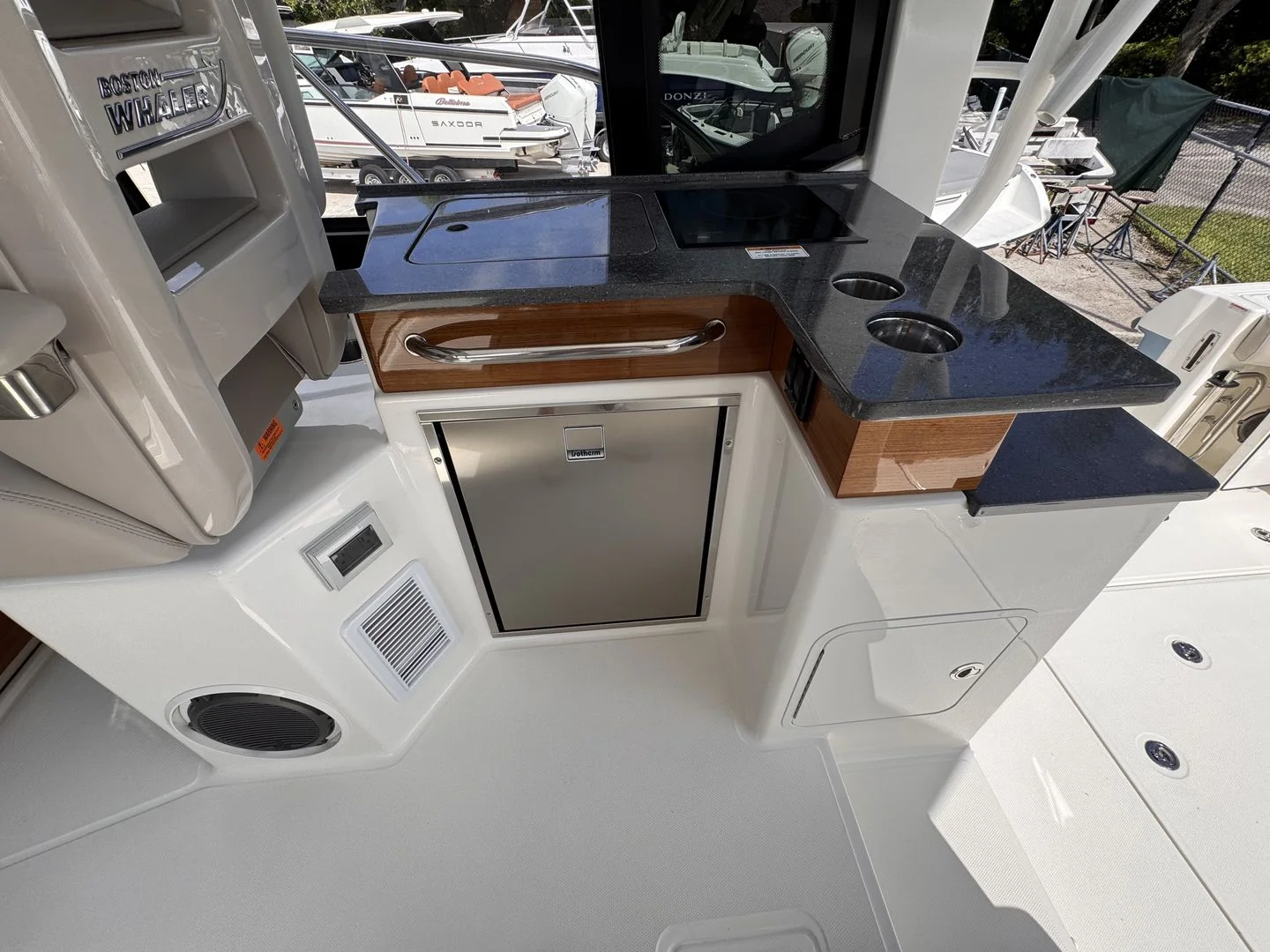 2025 Boston Whaler 365 Conquest Image Thumbnail #16