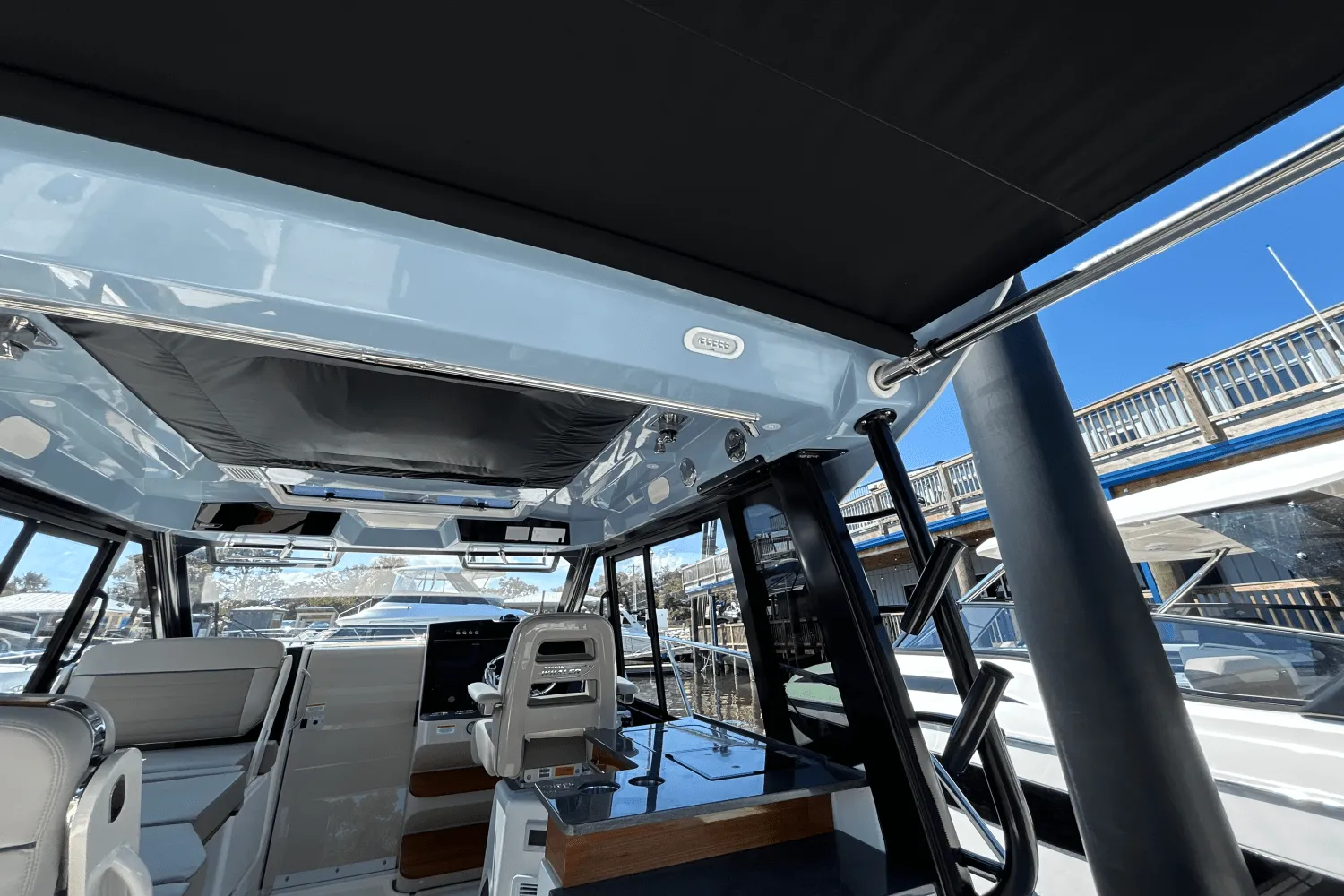 2025 Boston Whaler 365 Conquest Image Thumbnail #26