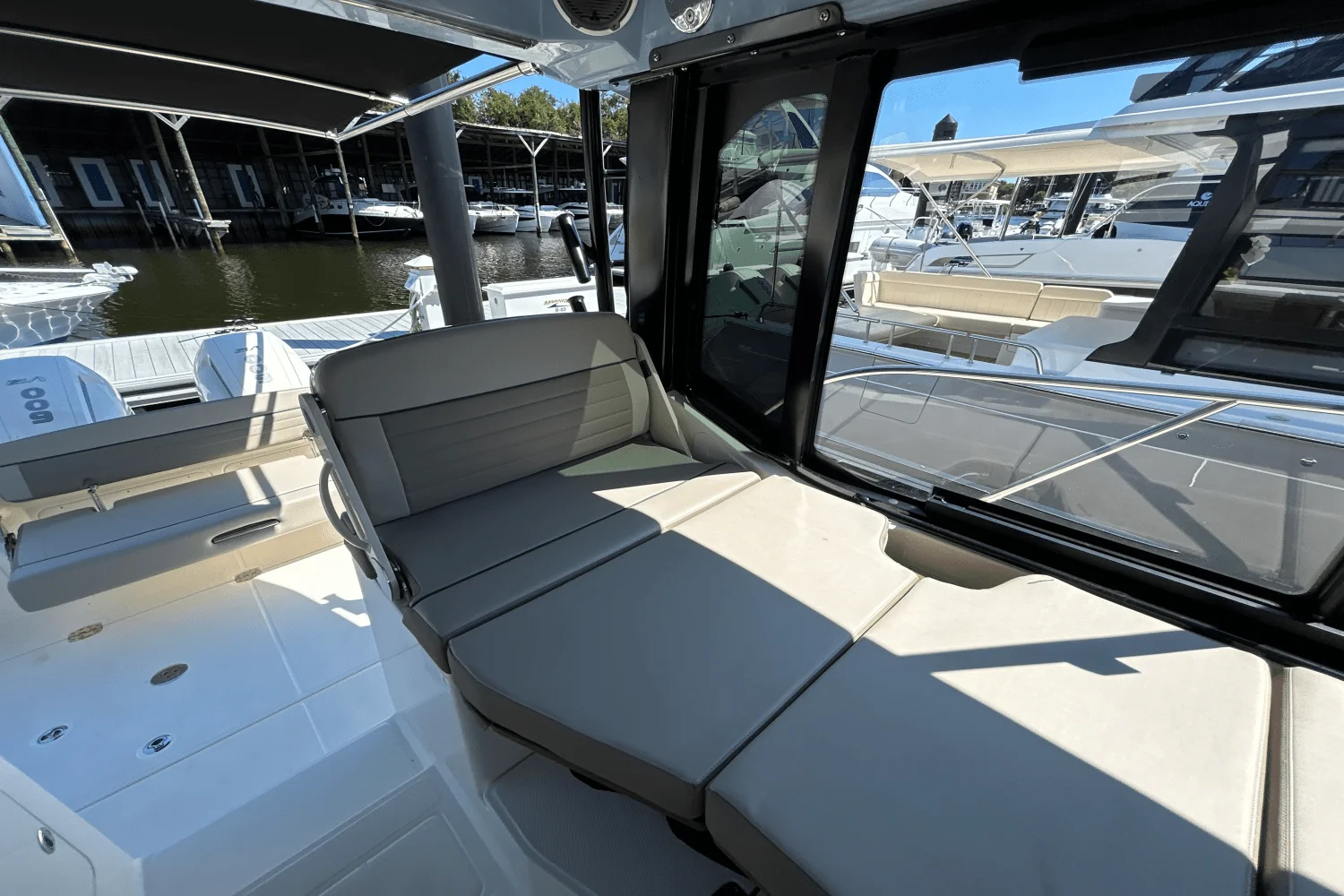 2025 Boston Whaler 365 Conquest Image Thumbnail #19
