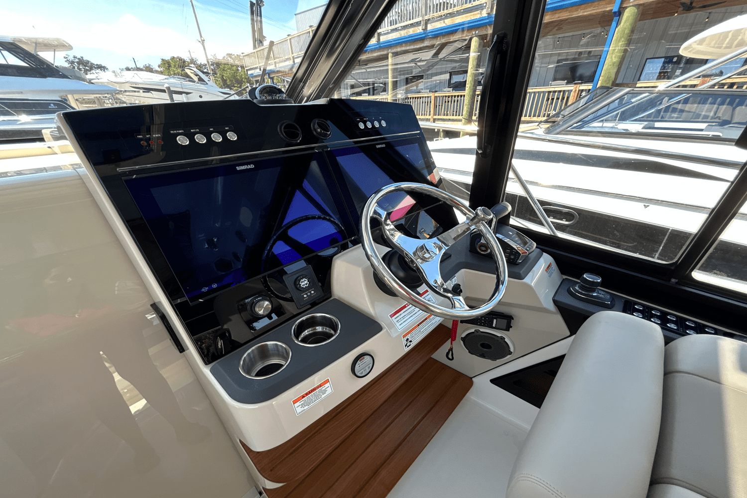 2025 Boston Whaler 365 Conquest Image Thumbnail #30