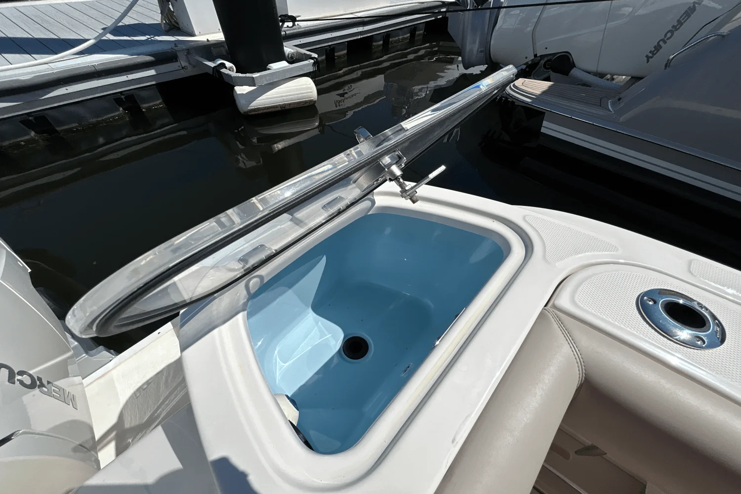 2025 Boston Whaler 365 Conquest Image Thumbnail #10