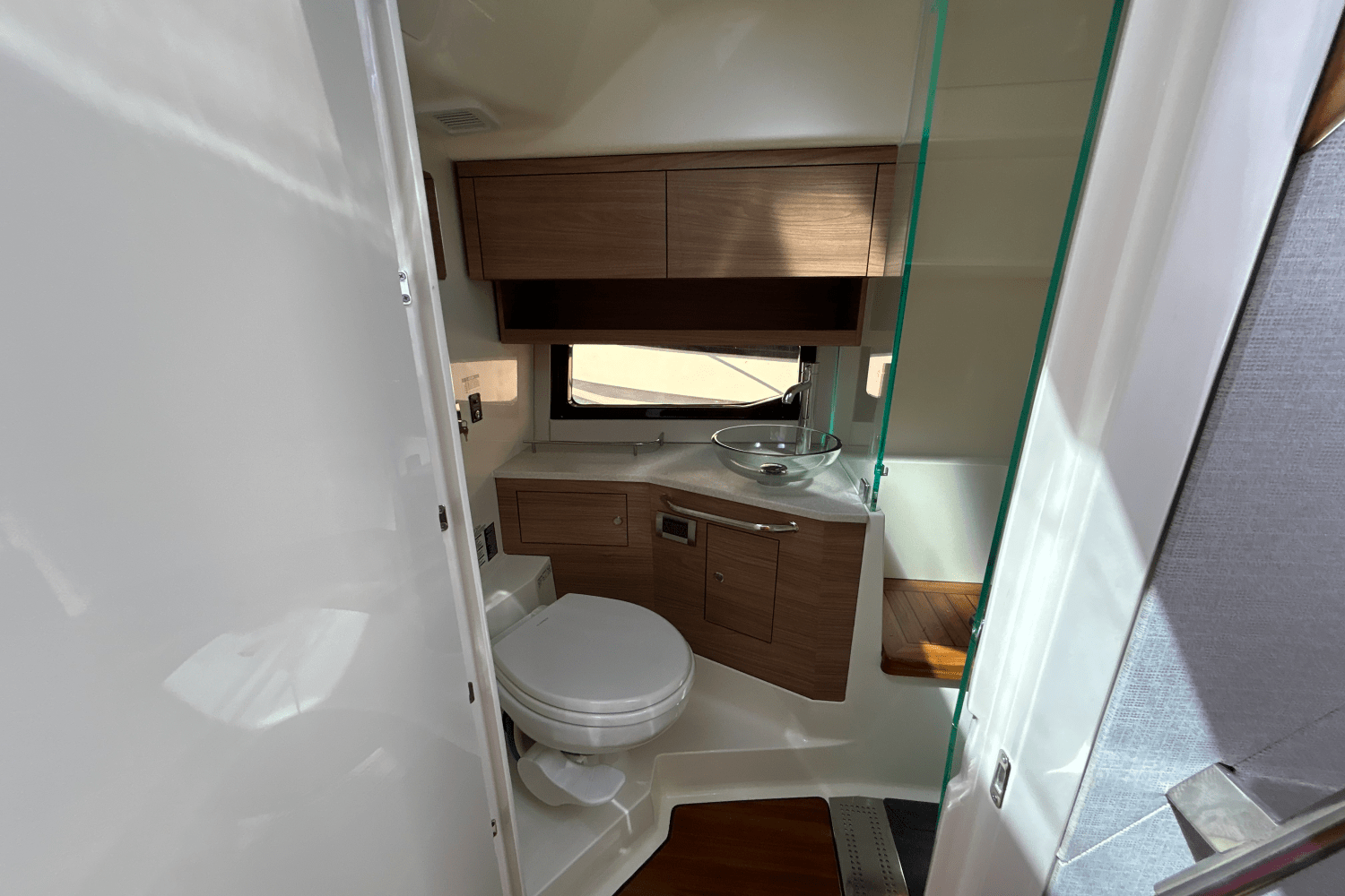 2025 Boston Whaler 365 Conquest Image Thumbnail #44