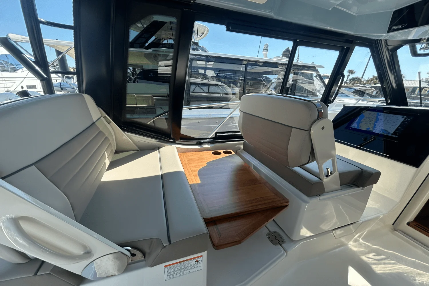 2025 Boston Whaler 365 Conquest Image Thumbnail #70