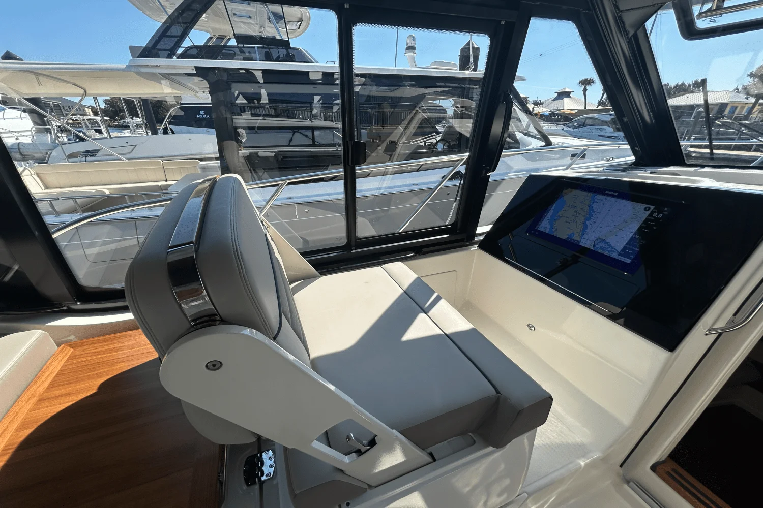 2025 Boston Whaler 365 Conquest Image Thumbnail #72