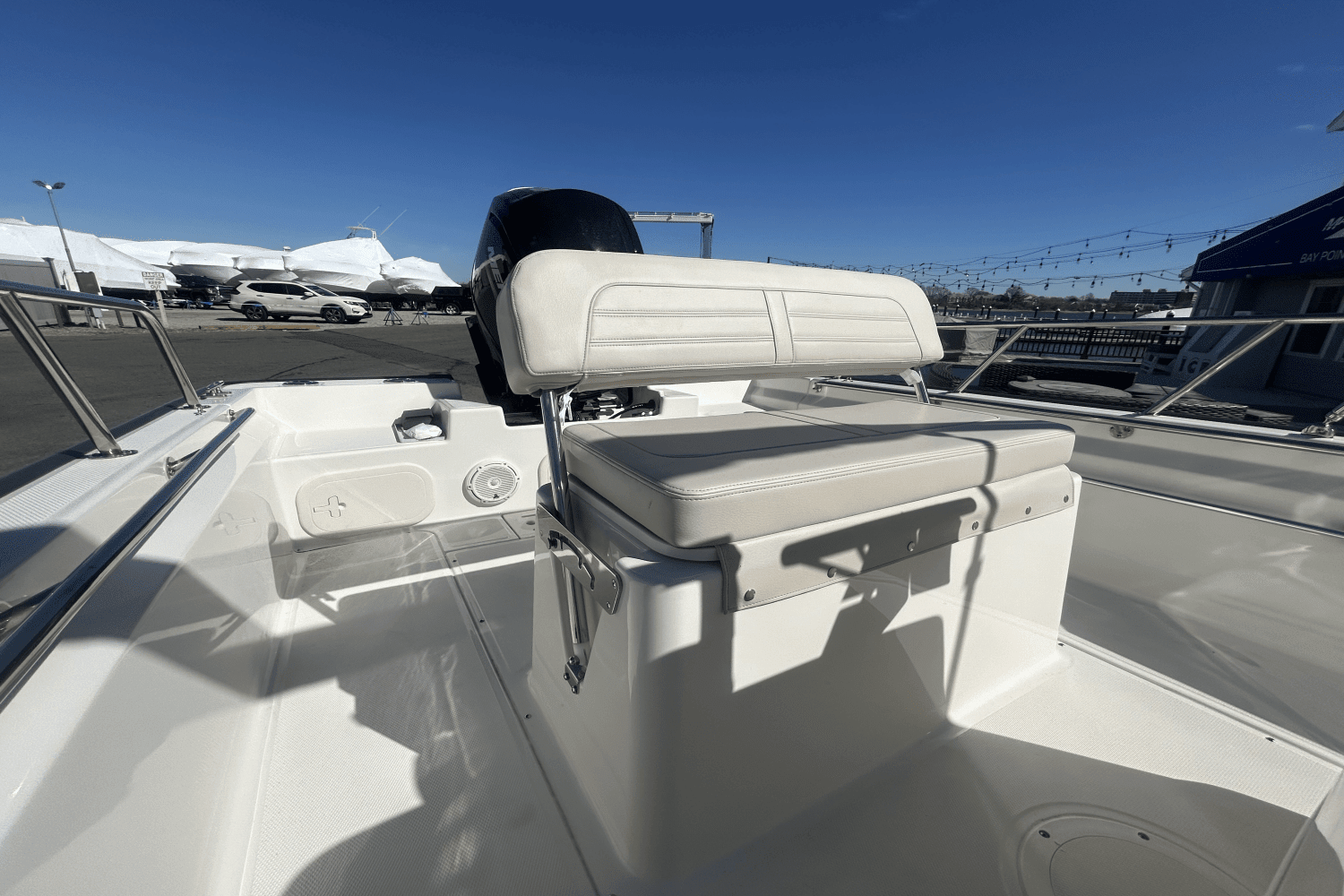 2025 Boston Whaler 170 Montauk Image Thumbnail #6