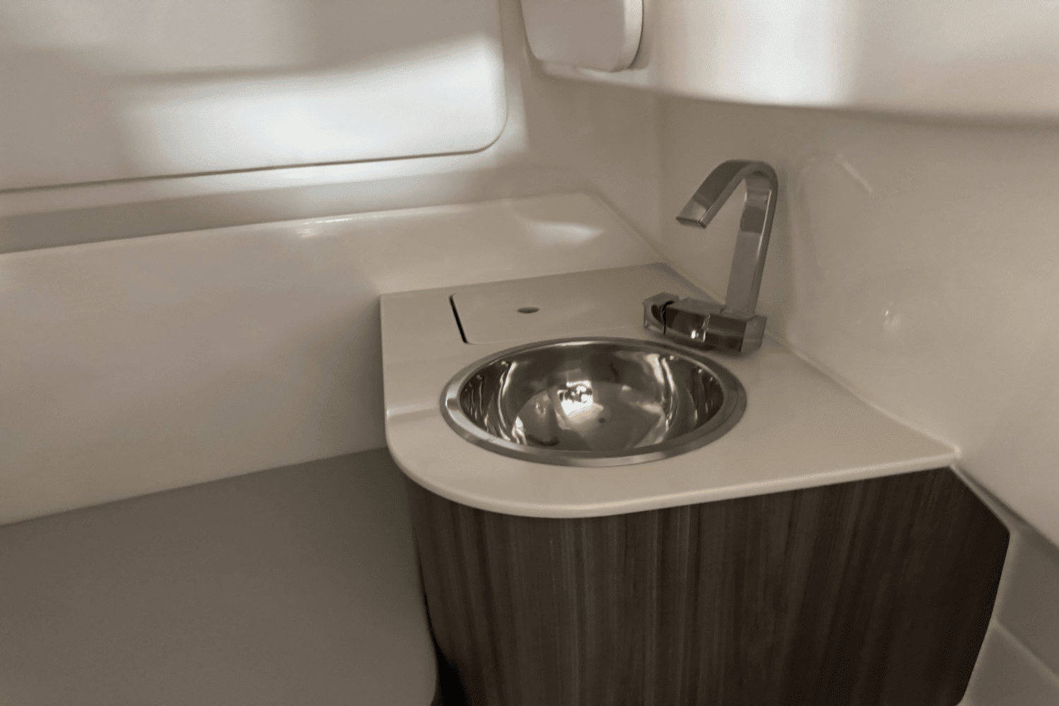 2025 Sea Ray SDX 270 Surf Image Thumbnail #62