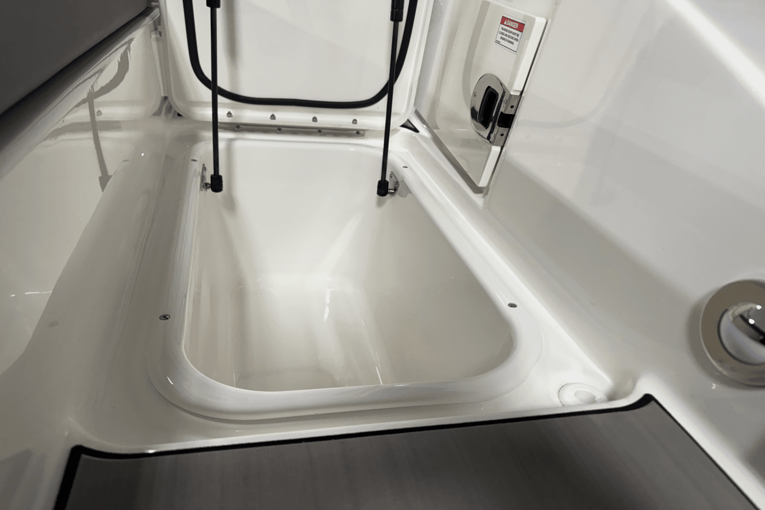 2025 Sea Ray SDX 270 Surf Image Thumbnail #19