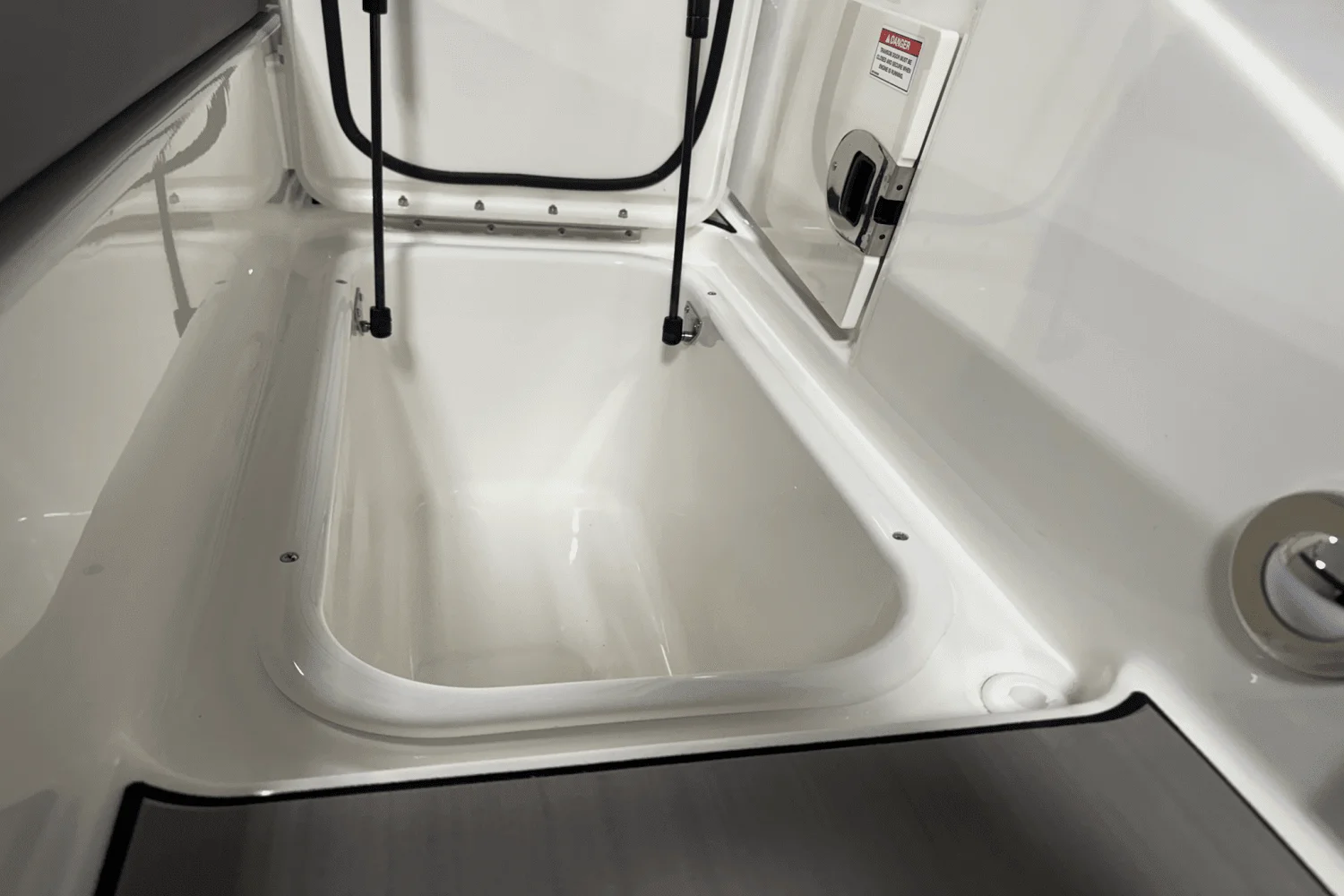 2025 Sea Ray SDX 270 Surf Image Thumbnail #19