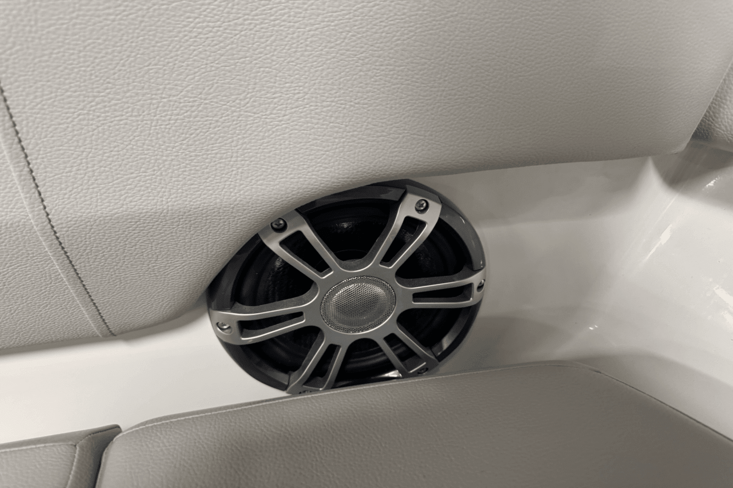 2025 Sea Ray SDX 270 Surf Image Thumbnail #78