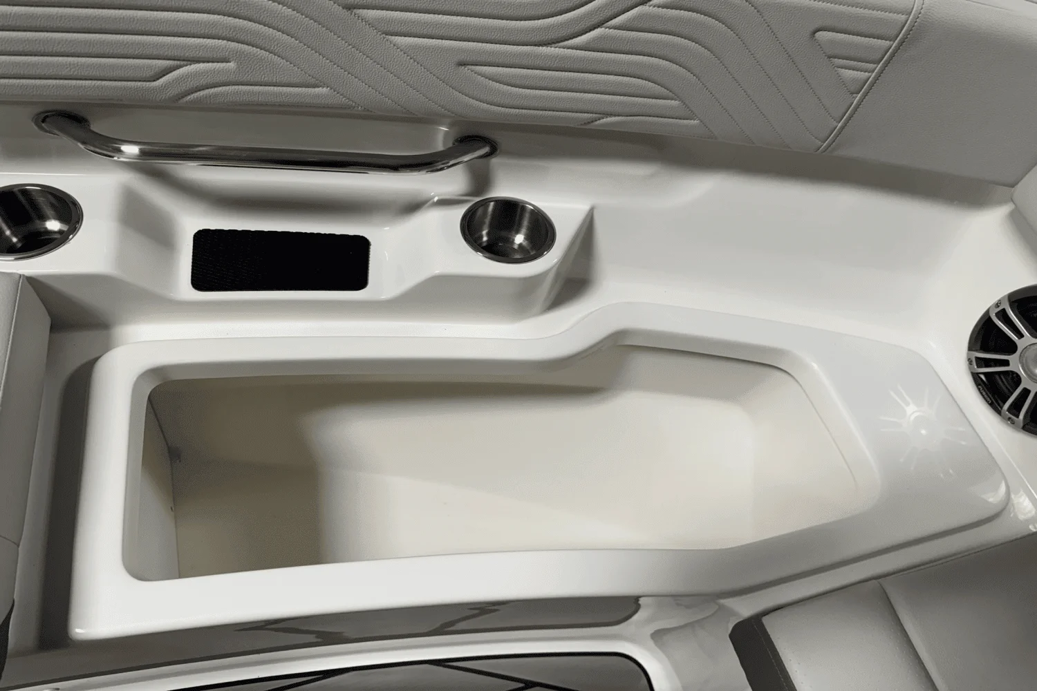 2025 Sea Ray SDX 270 Surf Image Thumbnail #93