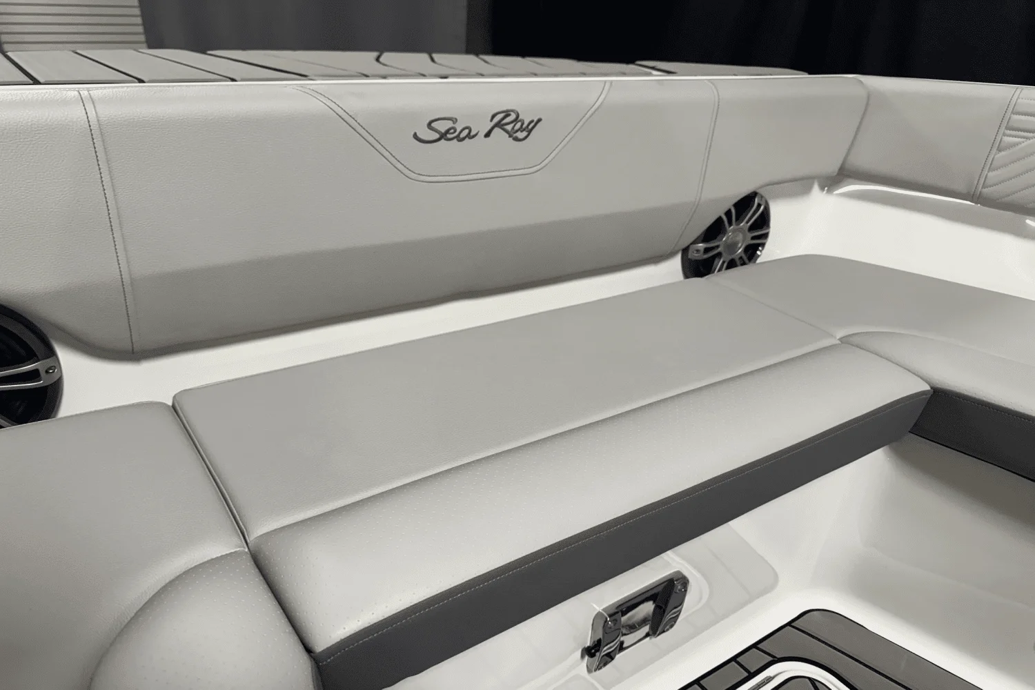 2025 Sea Ray SDX 270 Surf Image Thumbnail #67