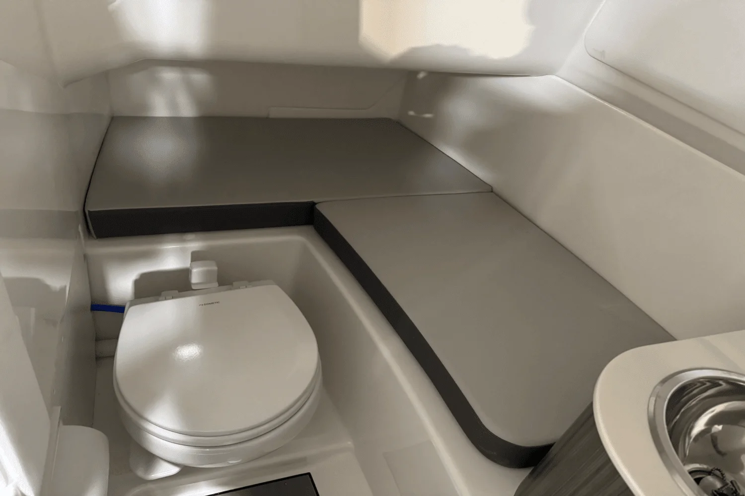 2025 Sea Ray SDX 270 Surf Image Thumbnail #61