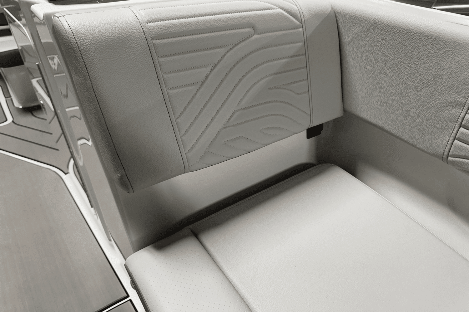 2025 Sea Ray SDX 270 Surf Image Thumbnail #71