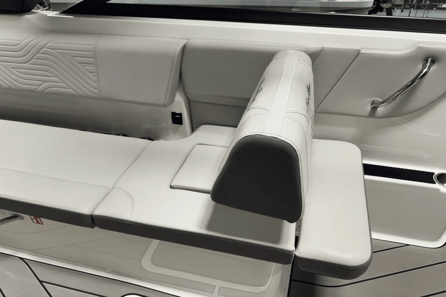 2025 Sea Ray SDX 270 Surf Image Thumbnail #52