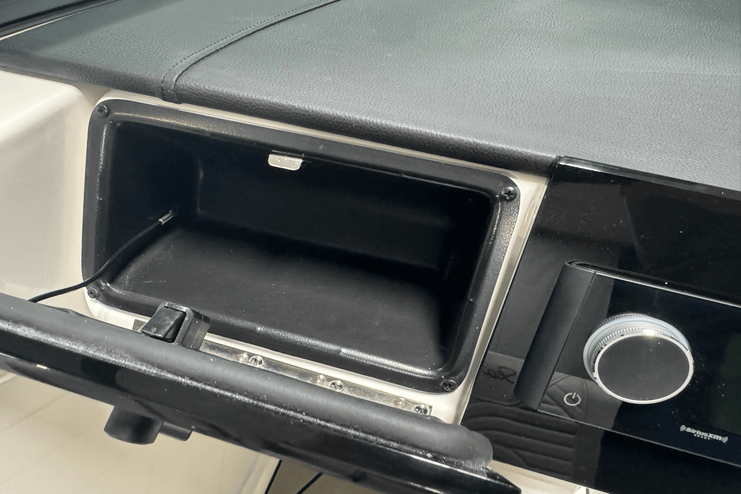 2025 Sea Ray SDX 270 Surf Image Thumbnail #54