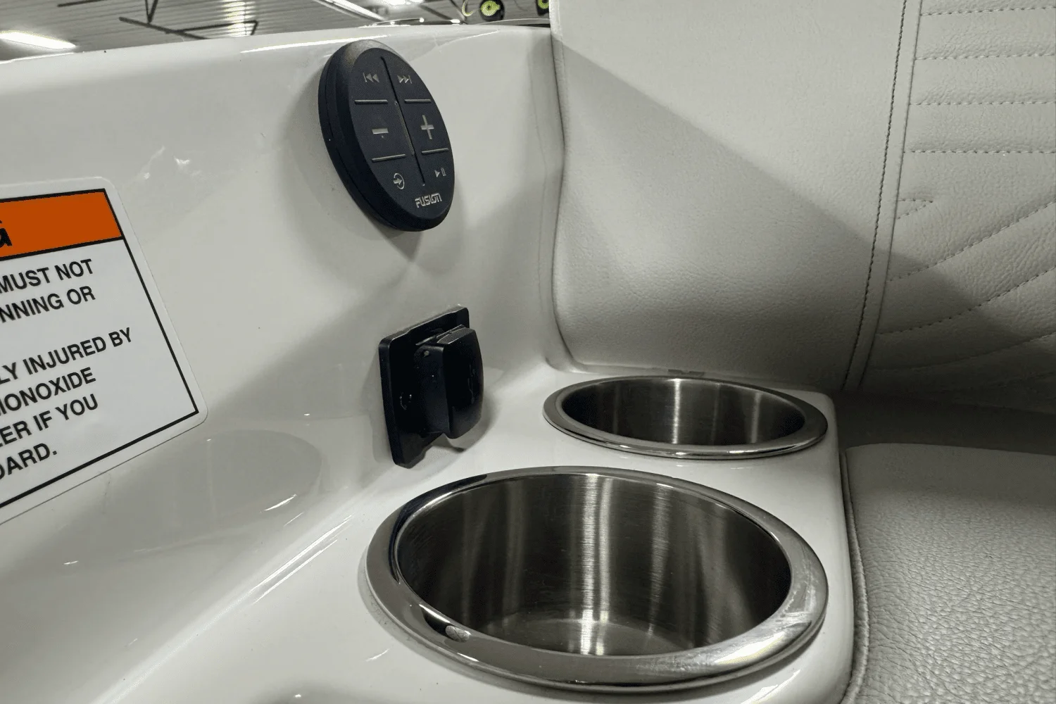 2025 Sea Ray SDX 270 Surf Image Thumbnail #15