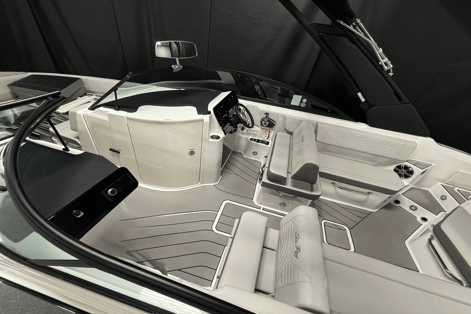 2025 Sea Ray SDX 270 Surf Image Thumbnail #3