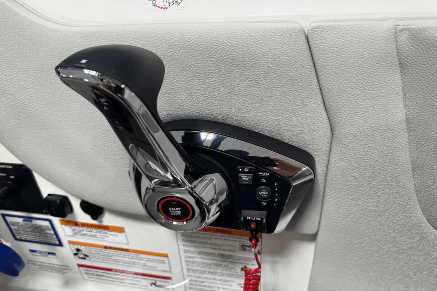 2025 Sea Ray SDX 270 Surf Image Thumbnail #41