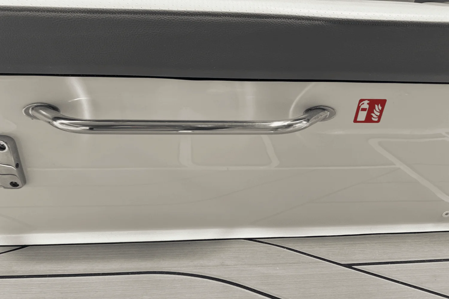 2025 Sea Ray SDX 270 Surf Image Thumbnail #36