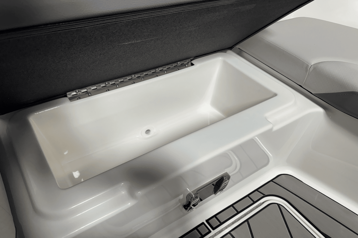 2025 Sea Ray SDX 270 Surf Image Thumbnail #86