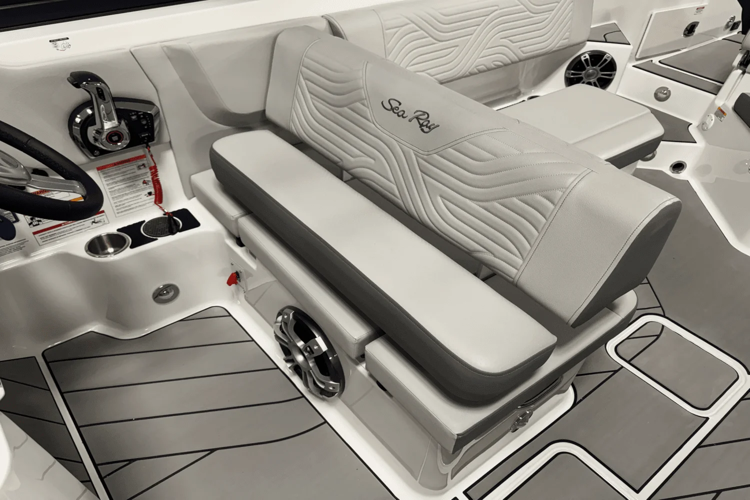 2025 Sea Ray SDX 270 Surf Image Thumbnail #38